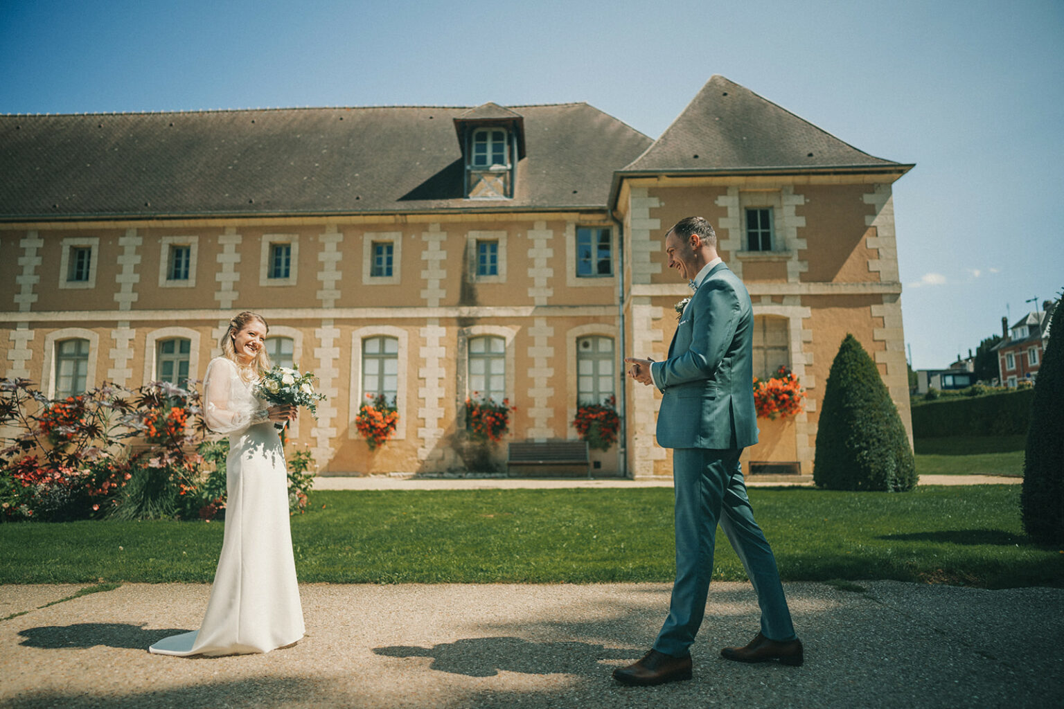 le mariage Fany et Jérémie à Evreux au jardin public par Alain Leprévost photographe vidéaste de mariage en Normandie