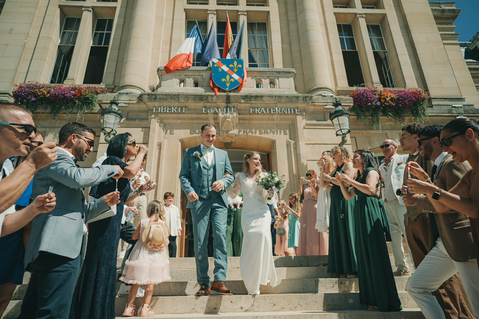 Photographe de mariage à la mairie d'Evreux